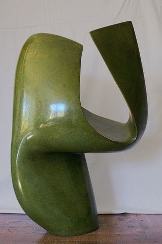 Lyre verte, faïence patinée à la gomme laque, 2016,  h: 54 L: 35 l: 30