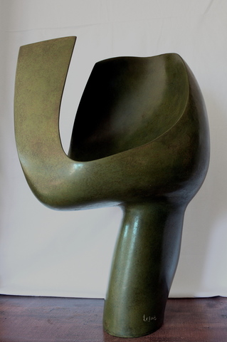 Lyre verte, faïence patinée à la gomme laque, 2016,  h: 54 L: 35 l: 30