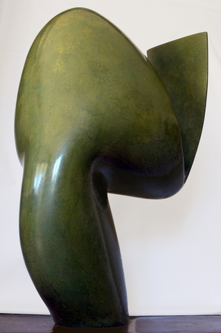 Lyre verte, faïence patinée à la gomme laque, 2016,  h: 54 L: 35 l: 30